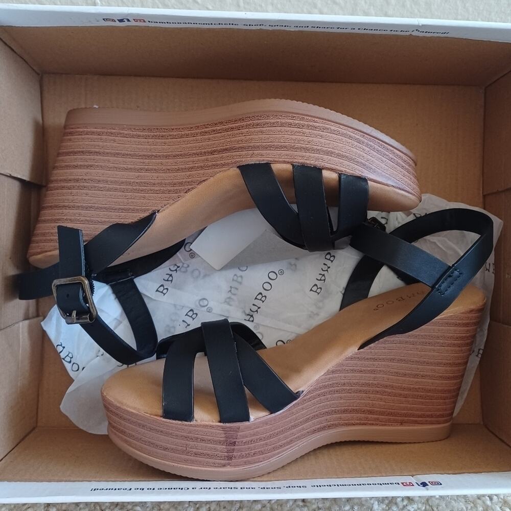 Bamboo Y2K Black Tan Wedge Sandals 6.5 EUC